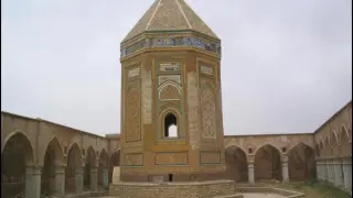 TİKA, Kerkük’ün Simgesi “Gök Kümbet”i Aslına Uygun Restore Ediyor