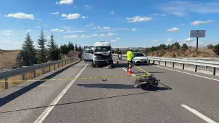 Kütahya’da minibüsle çarpışan genç motosikletli hayatını kaybetti