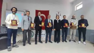 Altıntaş’ta "Köyde Bilim" projesi sürdürülebilir tarım söyleşisiyle tamamlandı