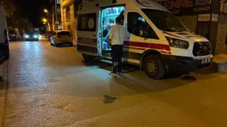 Eskişehir’de otomobile yandan çarpan motosikletli yaralandı