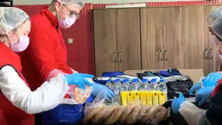 Bilecik’te günde 300 çocuğa beslenme çantası desteği