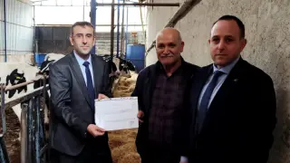 Uşak’ta iki işletme daha hastalıktan ari belgesi aldı