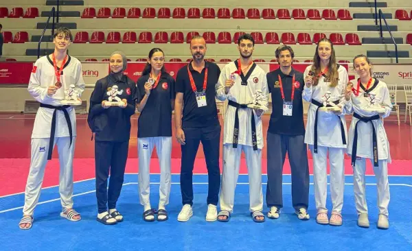 Anadolu Üniversitesi öğrencileri şampiyonada madalya kazandı