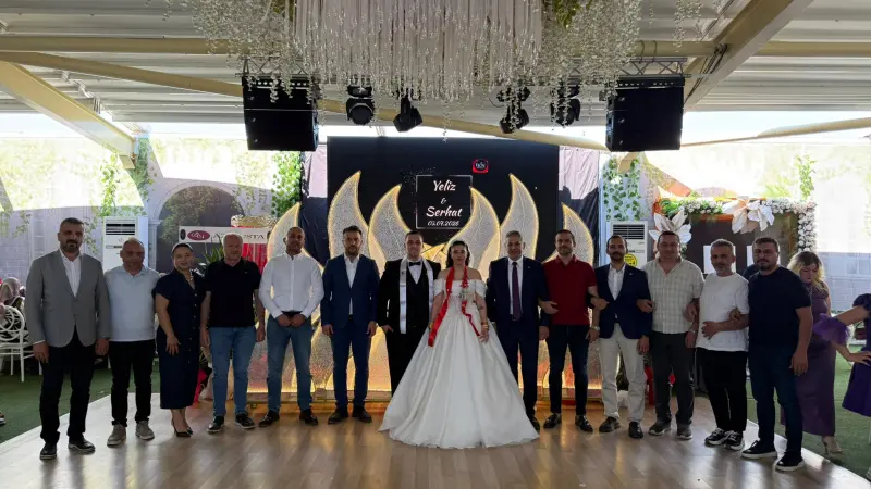 MÜSİAD Eskişehir’de Mutlu Gün: Engin Dolapcı’nın Kızı Dünyaevine Girdi!