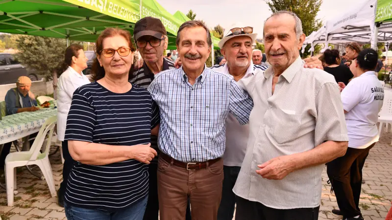 Başkan Ataç, Yaşam Merkezi Sakinleriyle Akşam Yemeğinde Buluştu