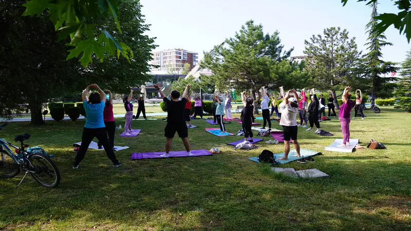 Tepebaşı Belediyesi Sabah Sporlarıyla Vatandaşları Buluşturuyor