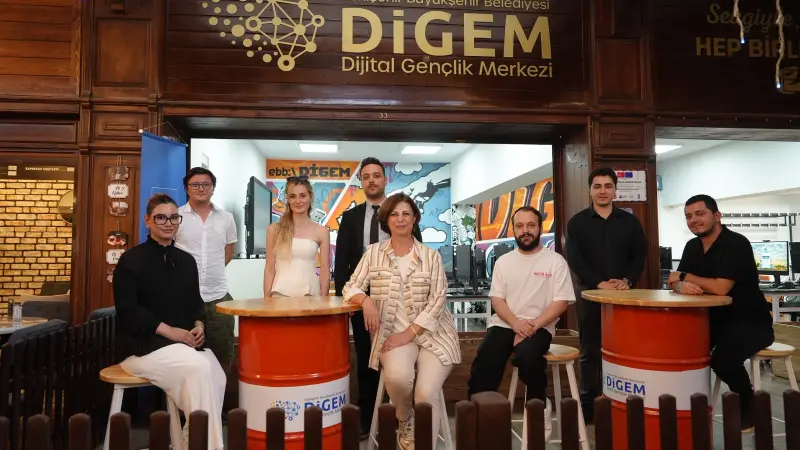 Eskişehir'de Dijital Gençlik Merkezi Gençleri Teknolojiyle Buluşturuyor