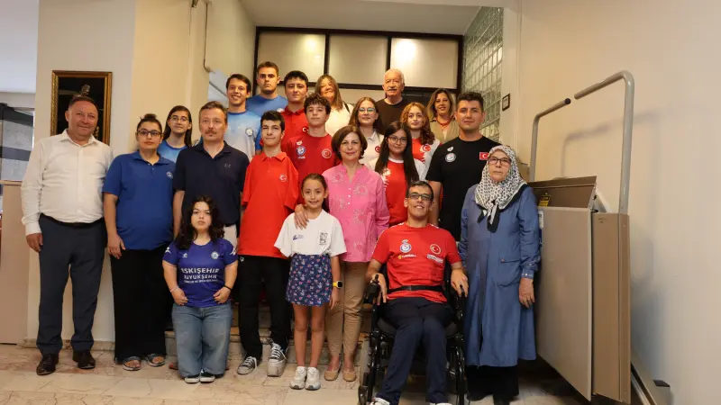 Eskişehir’in Gururu Sporcular Başkan Ünlüce ile Bir Araya Geldi