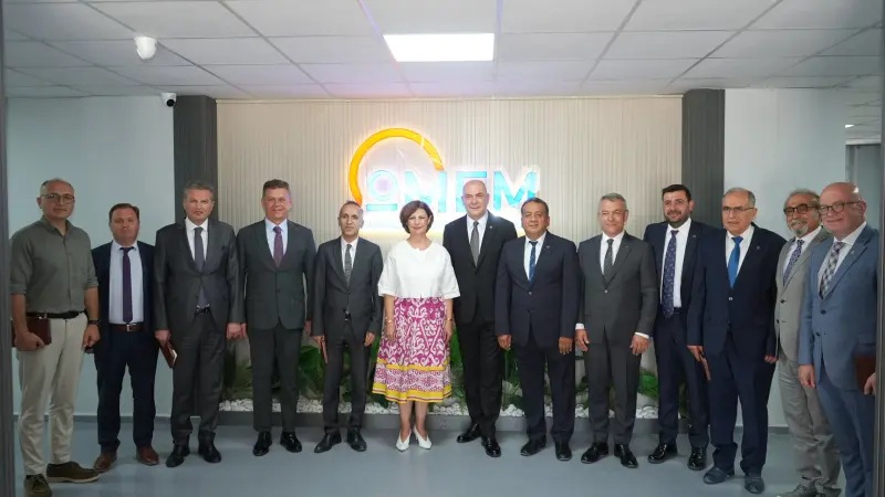 Başkan Ünlüce’den "Her Fabrika Bir Okul" Projesine Ziyaret