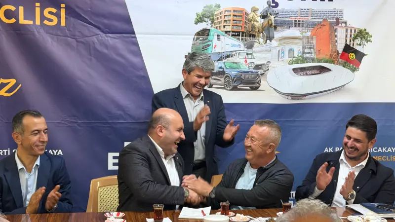 AK Parti İl Başkanı Gürhan Albayrak'tan Sarıcakaya ve Mahmudiye Çıkarması