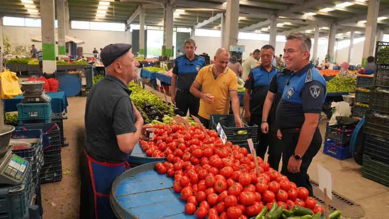 Tepebaşı Zabıtası Semt Pazarlarını Yerinde Gözlemledi
