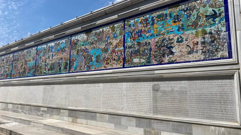 Dede Korkut Anıt Duvarı Destanları Sanatla Yaşatıyor