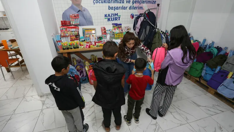 Halk Market’ten Öğrencilere Kırtasiye Destek Kampanyası