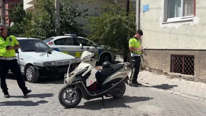 Otomobil ile motosiklet çarpıştı: 1 yaralı