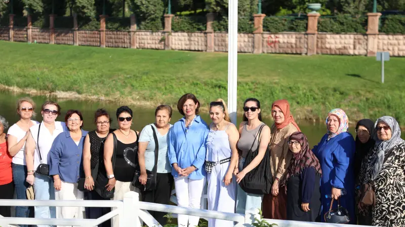 Başkan Ayşe Ünlüce Karapınarlı Kadınlarla Buluştu