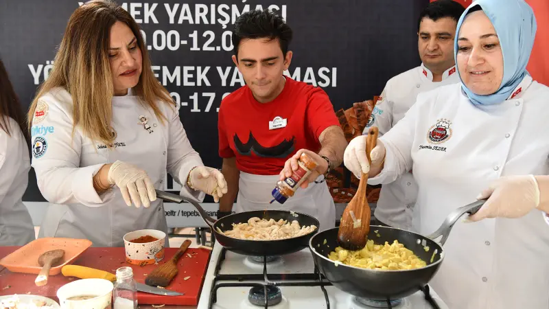 Down Sendromlu Bireyler Pişmiş Toprak Sempozyumu'nda Yarıştı