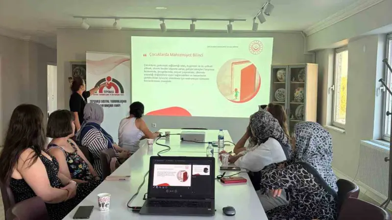 Eskişehir’de ADEM kursiyerlerine aile ve teknoloji eğitimi