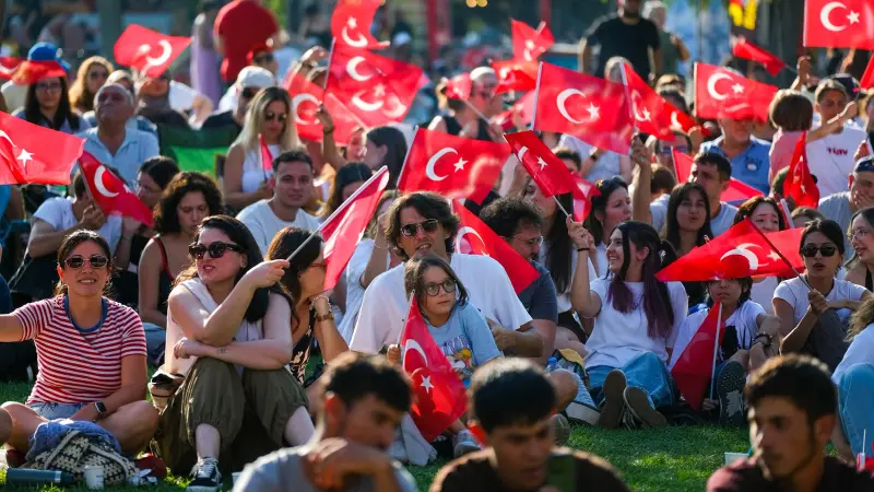 Filenin Sultanları’nın Final Heyecanı Eskişehir’de Dev Ekranda