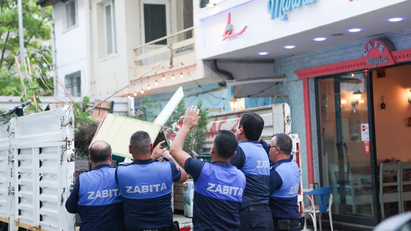 Tepebaşı’nda İşgale Geçit Yok! Zabıtadan Kaldırım Denetimi