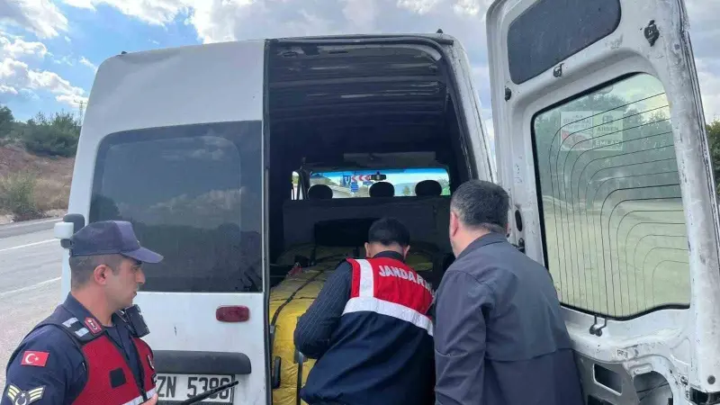 Bilecik’te düzensiz göç uygulamasında 3 aranan şahıs yakalandı
