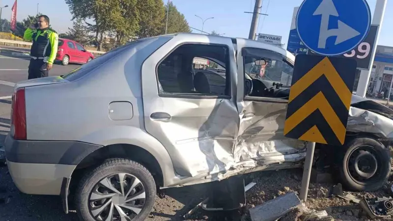 Kütahya’da otomobiller çarpıştı: 6 yaralı