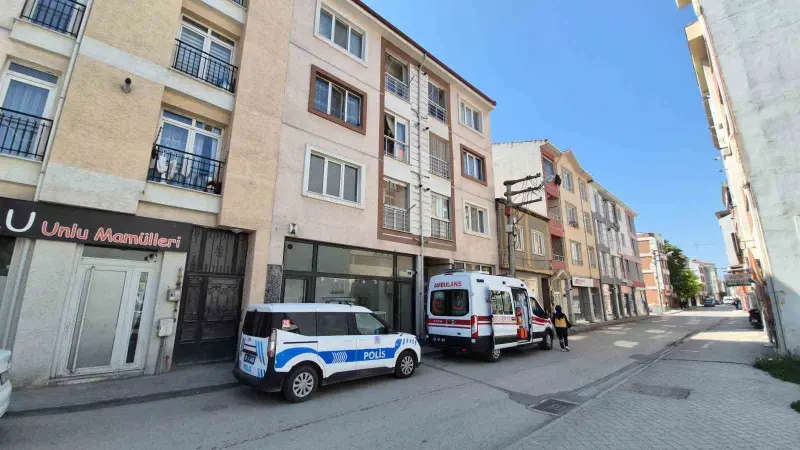 Eskişehir’de yataktan düşen 80 yaşındaki adam hayatını kaybetti