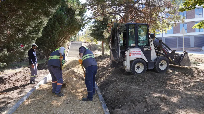 Tepebaşı Belediyesi Batıkent Parkı’nı Yeniledi