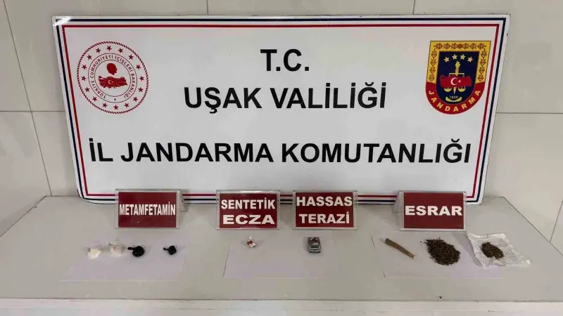 Uşak’ta jandarmadan uyuşturucu operasyonunda 4 kişi tutuklandı