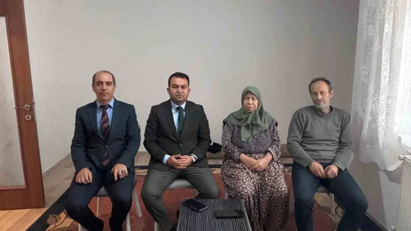 Bilecik’te yangından etkilenen aileye destek