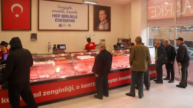 Halk Et Marketler 1 Yaşında