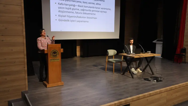 Odunpazarı’nda Alzheimer ve Demans Farkındalığı Semineri düzenlendi