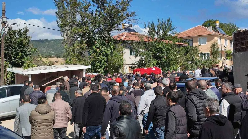 Soma’daki göçükte hayatını kaybeden işçi son yolculuğuna uğurlandı
