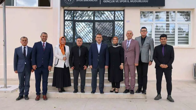 Vali Sözer, geçici hizmet binasını inceledi