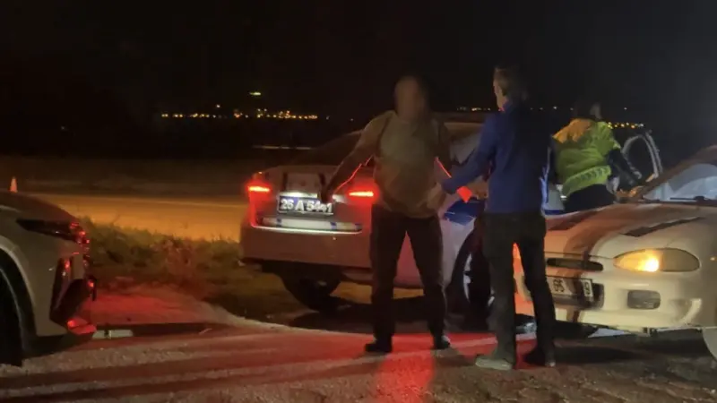 Alkollü yakalanan sürücünün arkadaşı: "Bu şoför salak, ben size yakalanmam"