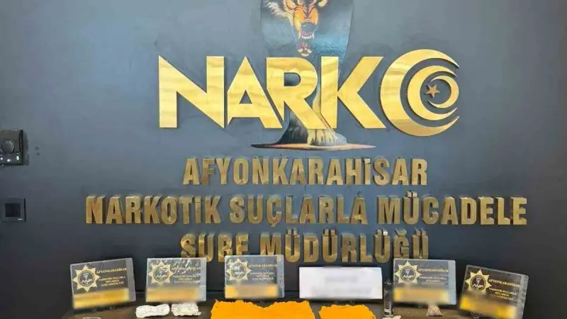Yaklaşık 40 bin TL ve uyuşturucuyla yakalanan şahıs tutuklandı