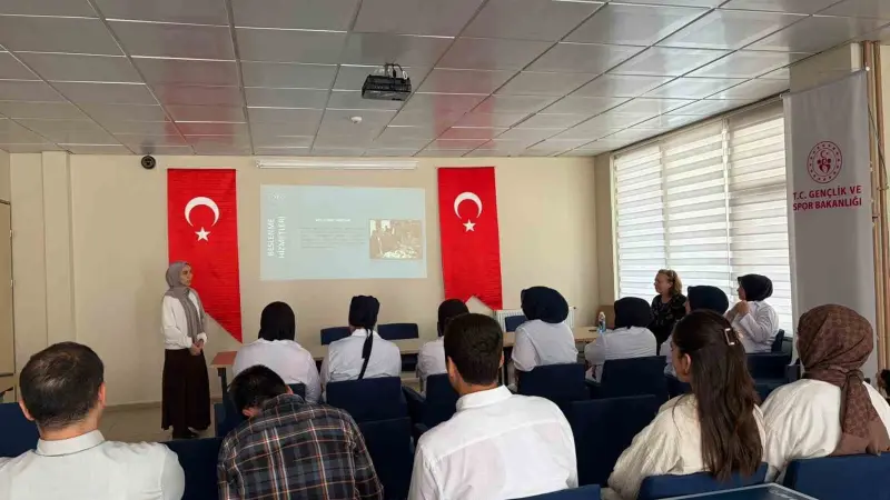 Öğrenci yurdundaki personele ’Beslenme Hizmetleri Uygulama Eğitimi’ verildi
