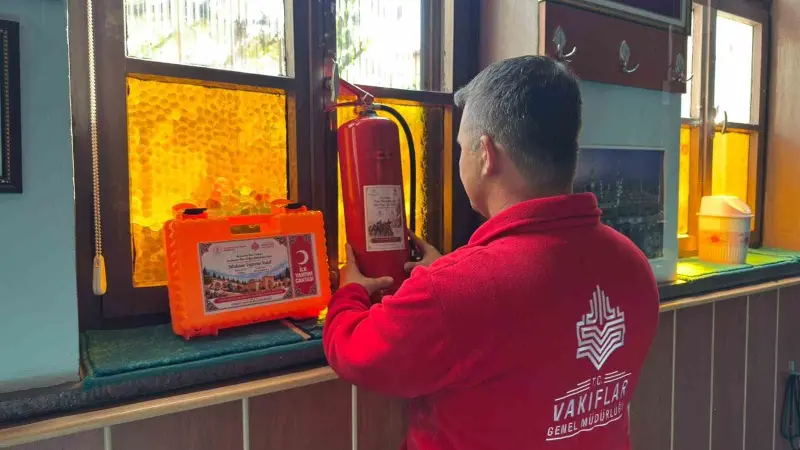 Camiler ve Kur’an kursları için güvenlik malzemesi desteği