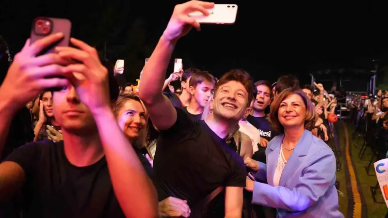 Başkan Ayşe Ünlüce Türkiye’nin ilk 5’inde