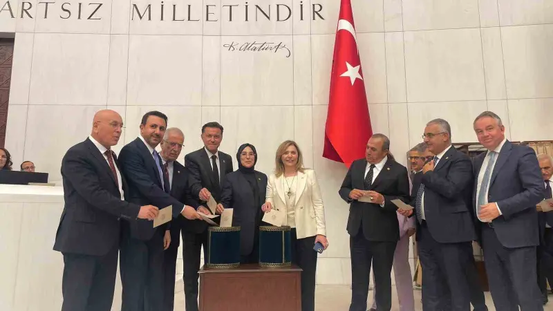 Milletvekili Hatipoğlu’nun TBMM mesaisi sürüyor