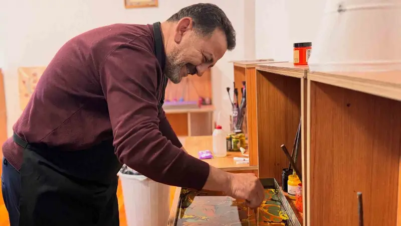 İl Müdürü İlhan bu kez sanatını konuşturdu