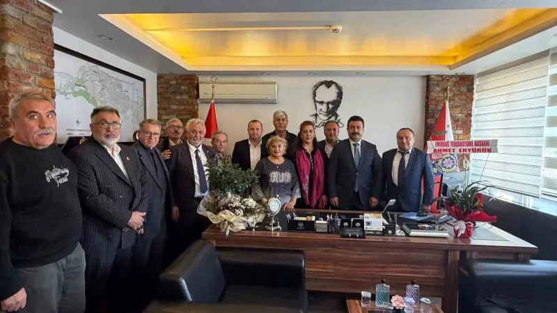 Eskişehir’deki sivil toplum kuruluşlarından İlçe Emniyet Müdürü Sivri’ye ziyaret