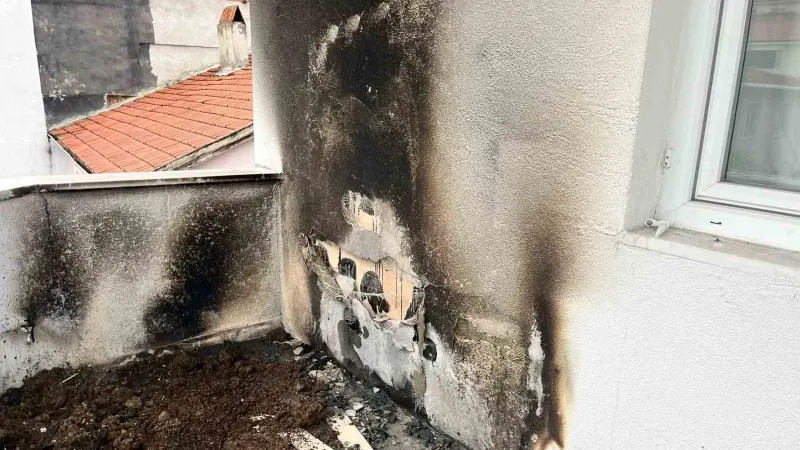 Bilecik’te balkonda düdüklü tencerede unutulan yemek yangına neden oldu